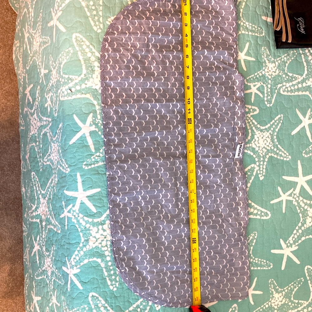 RUME Rain Cover/Poncho for purses/totes. NWOT-Never used. Gray & white.